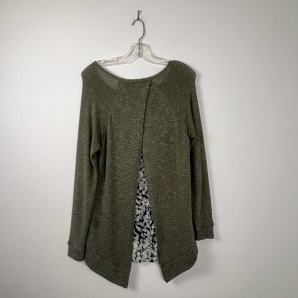 Women's Green Envelope Olive Layered Hem Sweater S - Picture 3 of 7